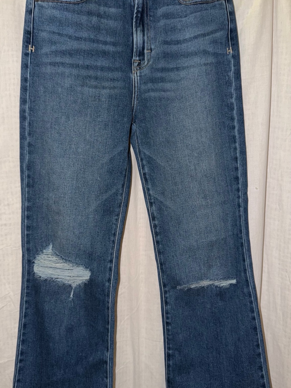 High-Rise Distressed Women’s Jeans in Medium Blue